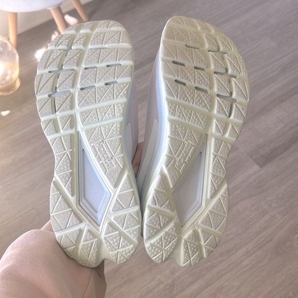 Hoka Mach Running Shoes, Women’s Sz 9.5 - Picture 4 of 4